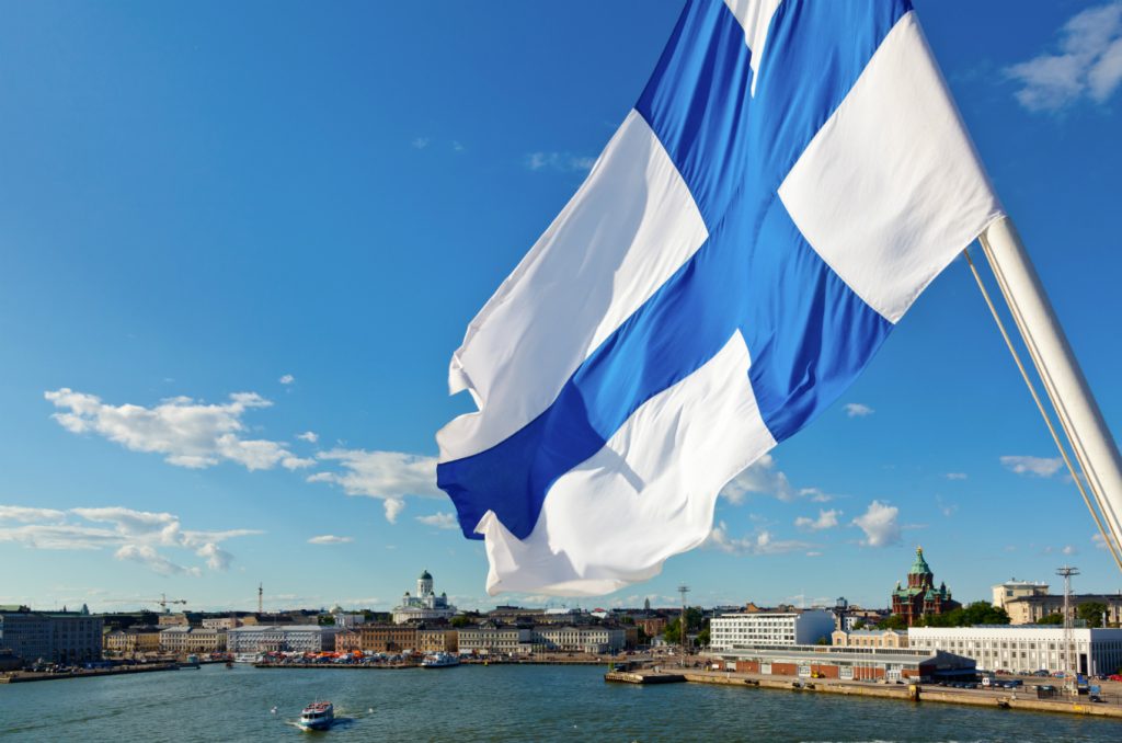 финский флаг Хельсинки