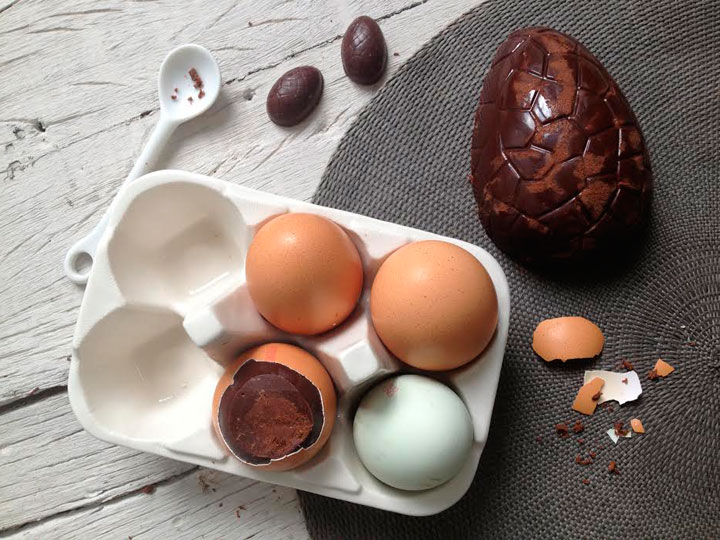 шоколадные яйца в скорлупе