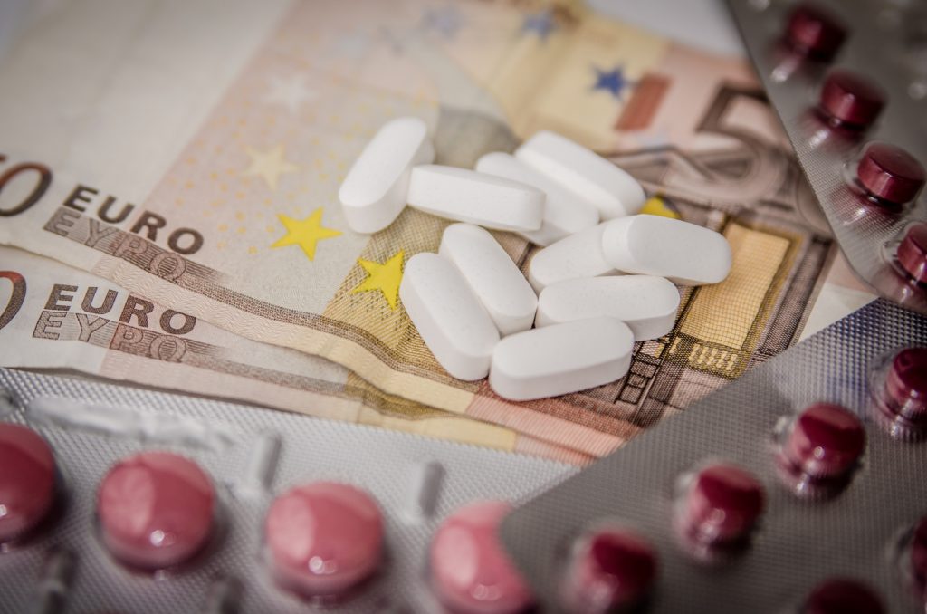 лекарства и евро